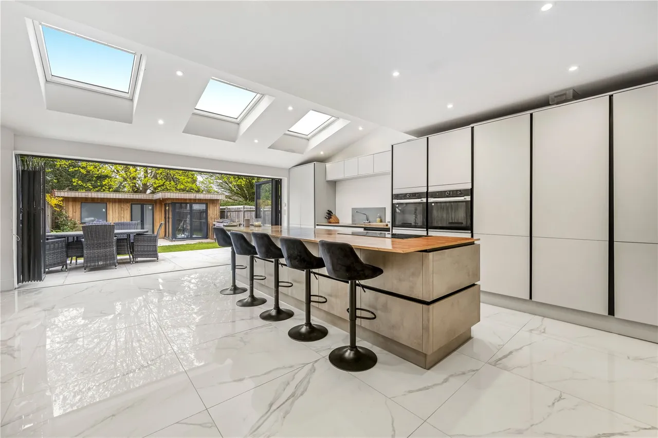 4 bed house for sale, Ryecroft Avenue, Twickenham, TW2