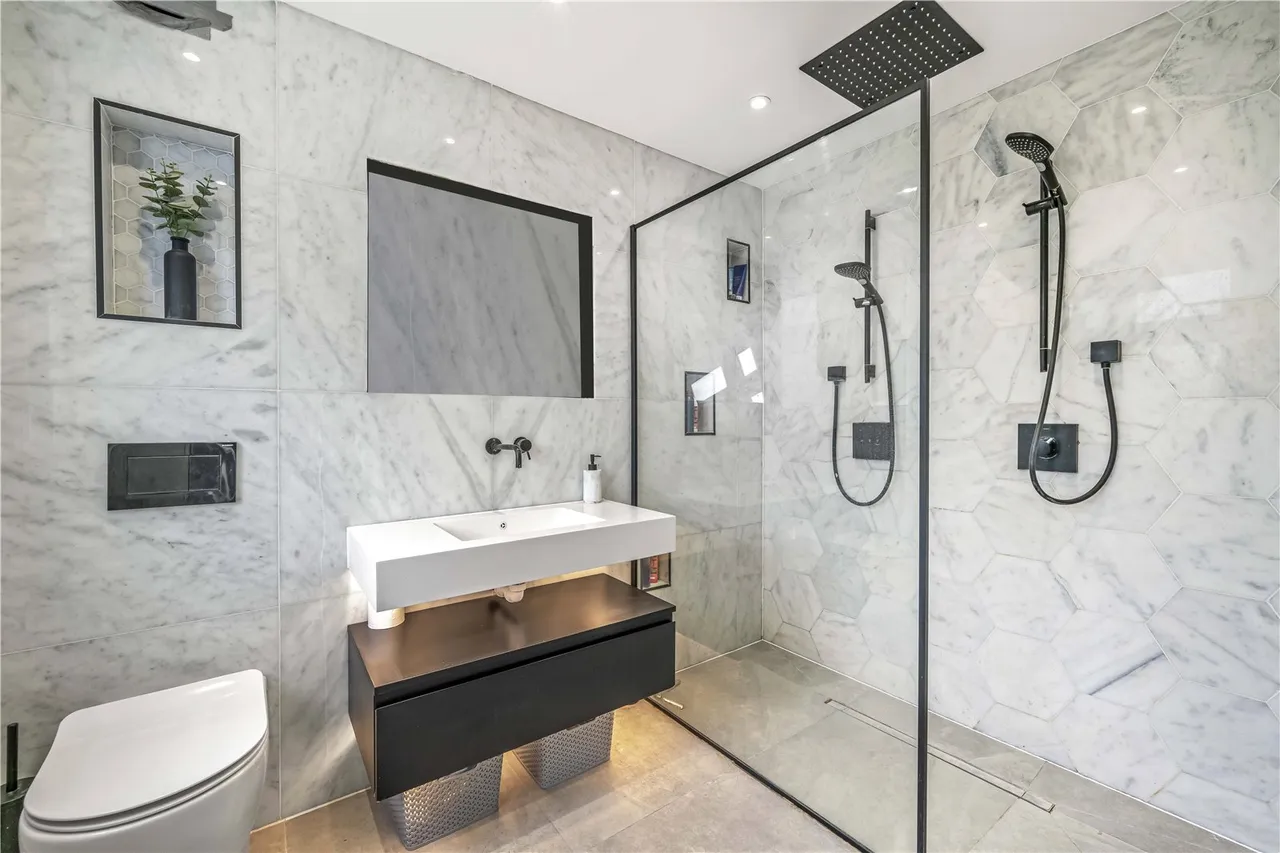 Ryecroft Avenue, Twickenham, TW2, photo 9