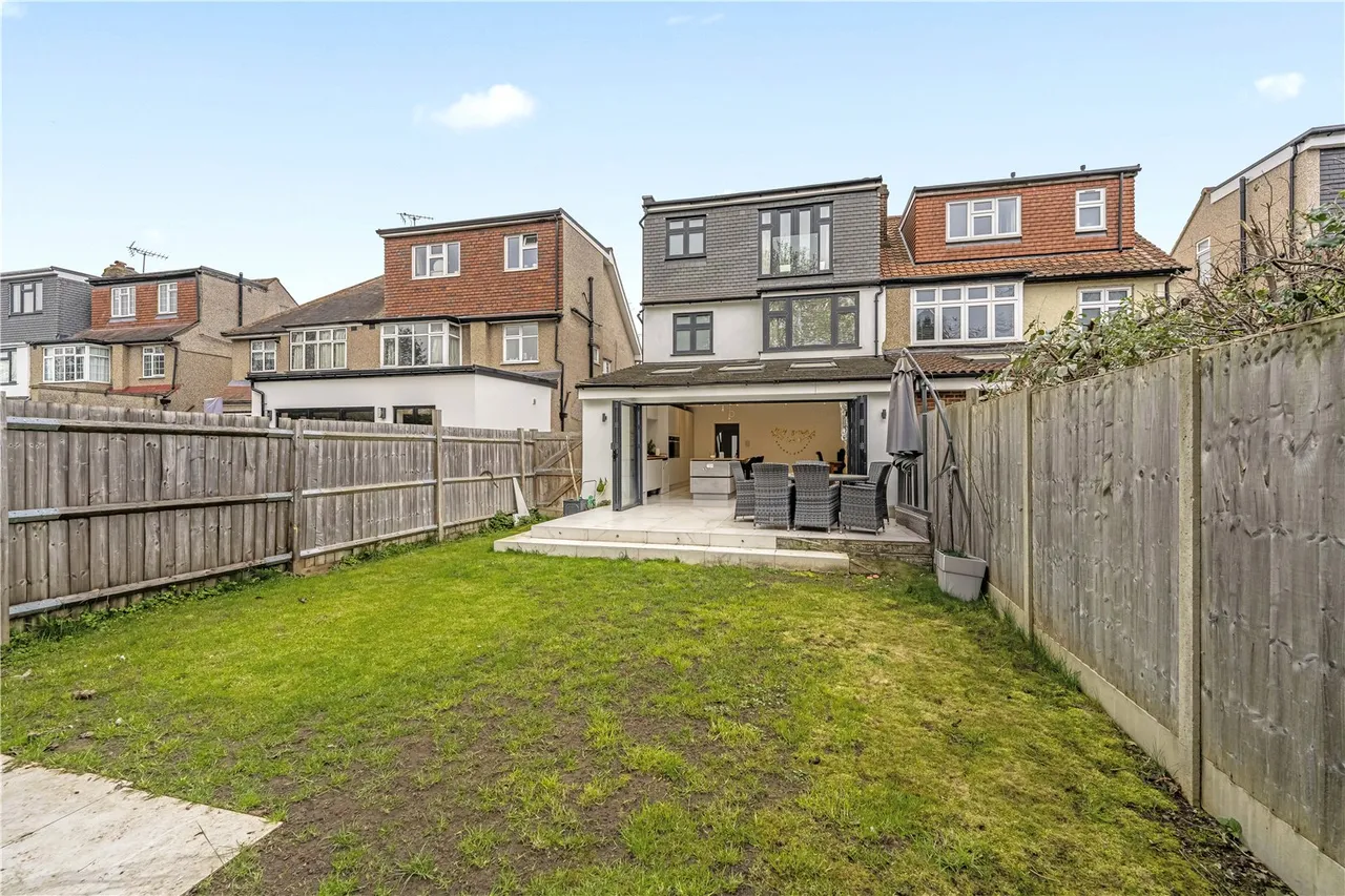 Ryecroft Avenue, Twickenham, TW2, photo 11