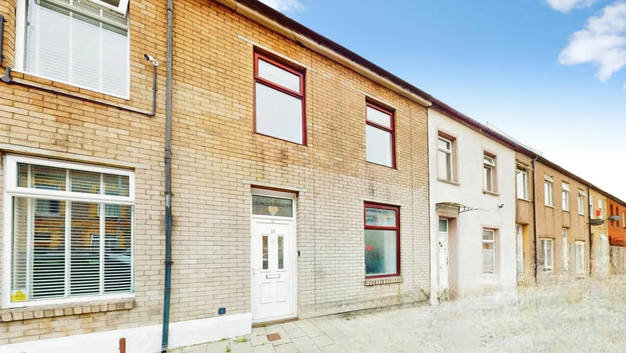 3 bed house to rent, Adeline Street, Splott, CF24