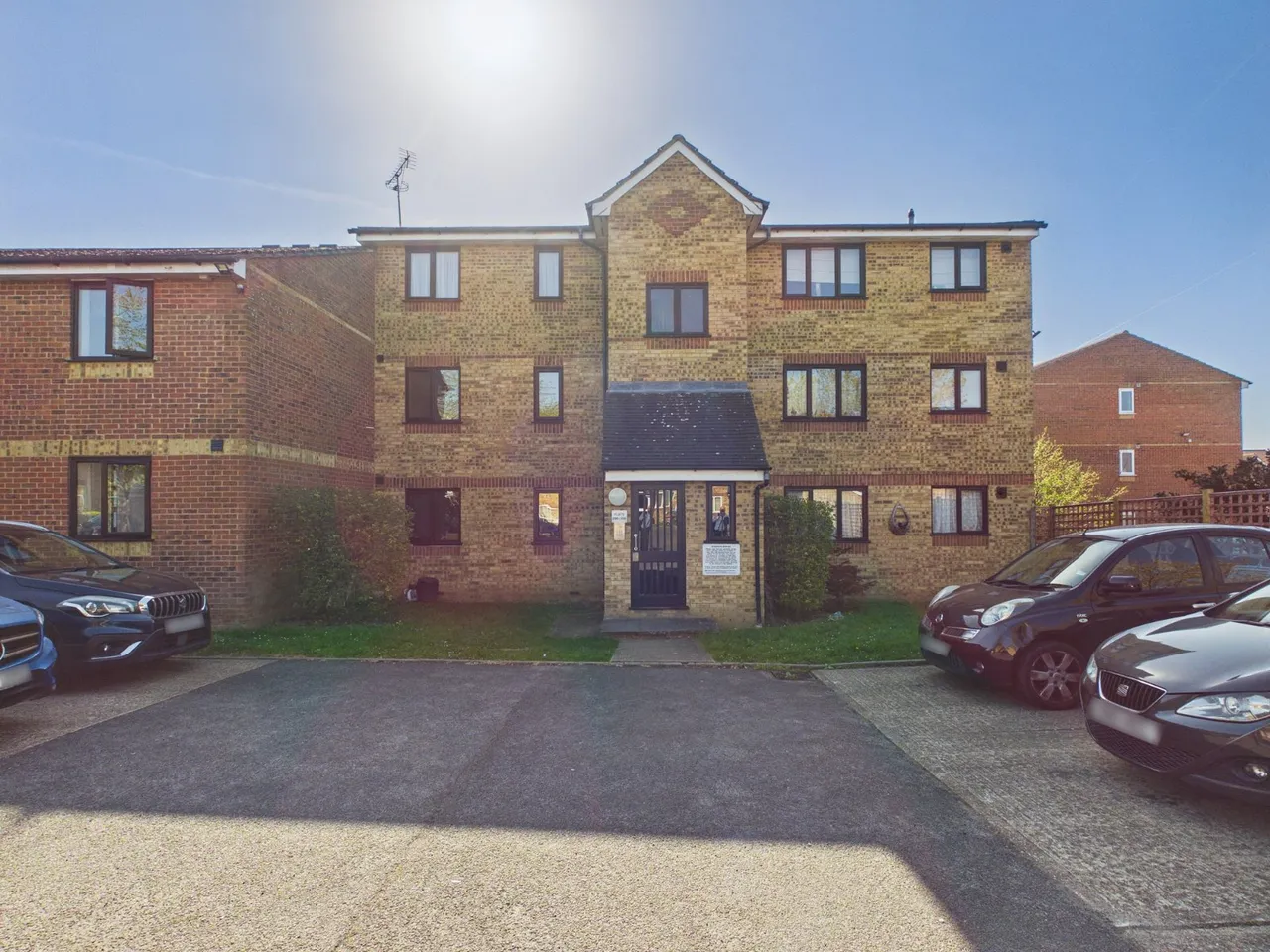 Feltham, Middlesex, photo 10