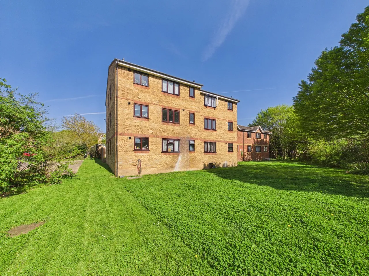 2 bed redford close, feltham, middlesex,tw13 for sale, Feltham, Middlesex