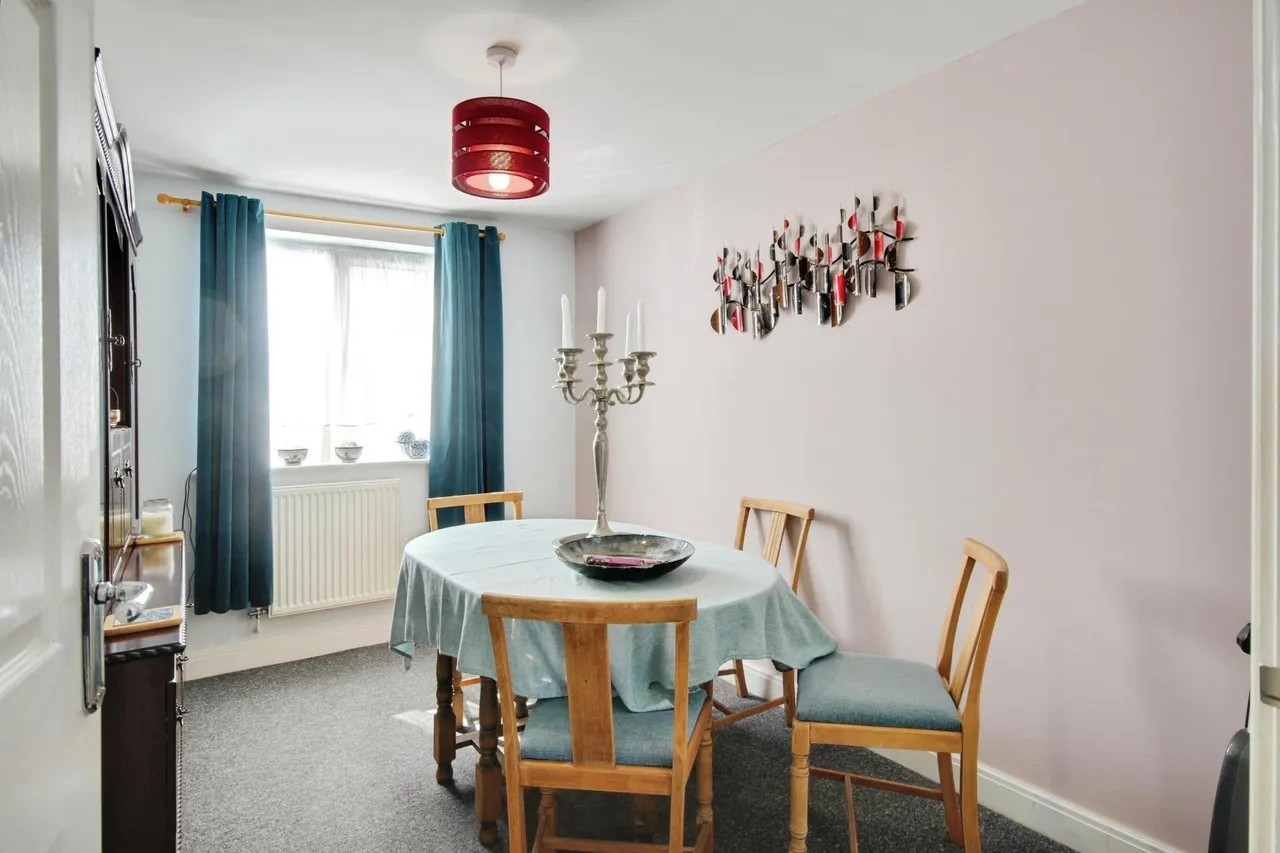 Vine Terrace, Kingsholm, Gloucester, GL1, photo 4