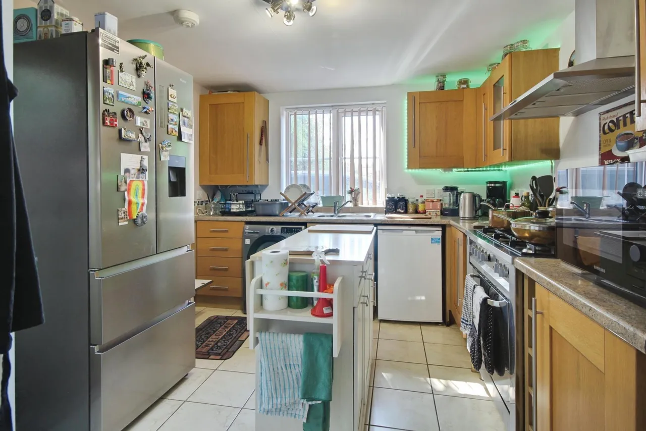 Vine Terrace, Kingsholm, Gloucester, GL1, photo 5