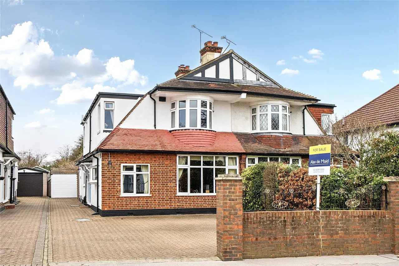 3 bed house for sale — Bridle Road, Shirley, Croydon, CR0