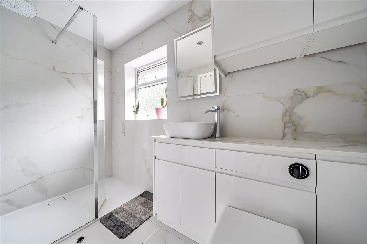 Hopwood Road, Middleton, M24, photo 11