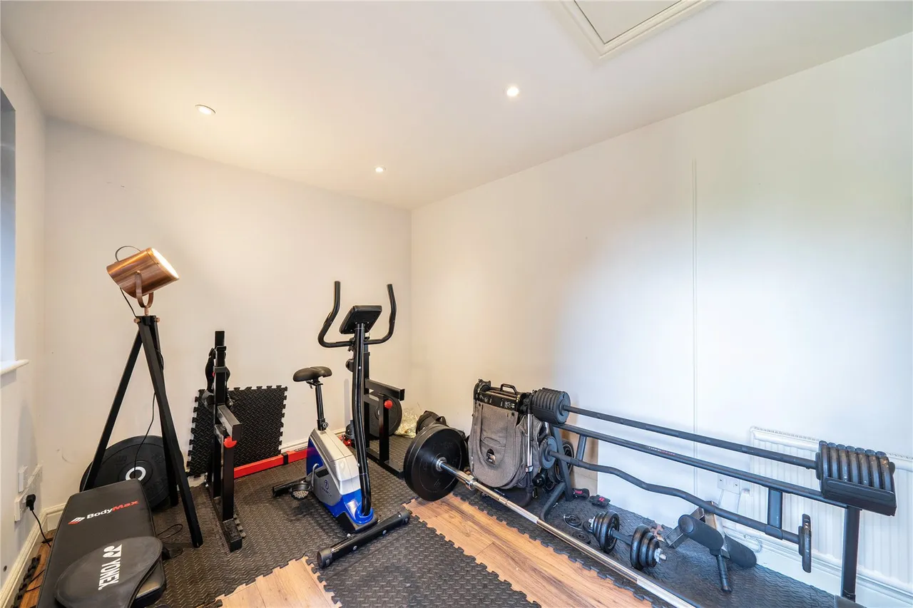 Rosewood Way, West End, GU24, photo 11