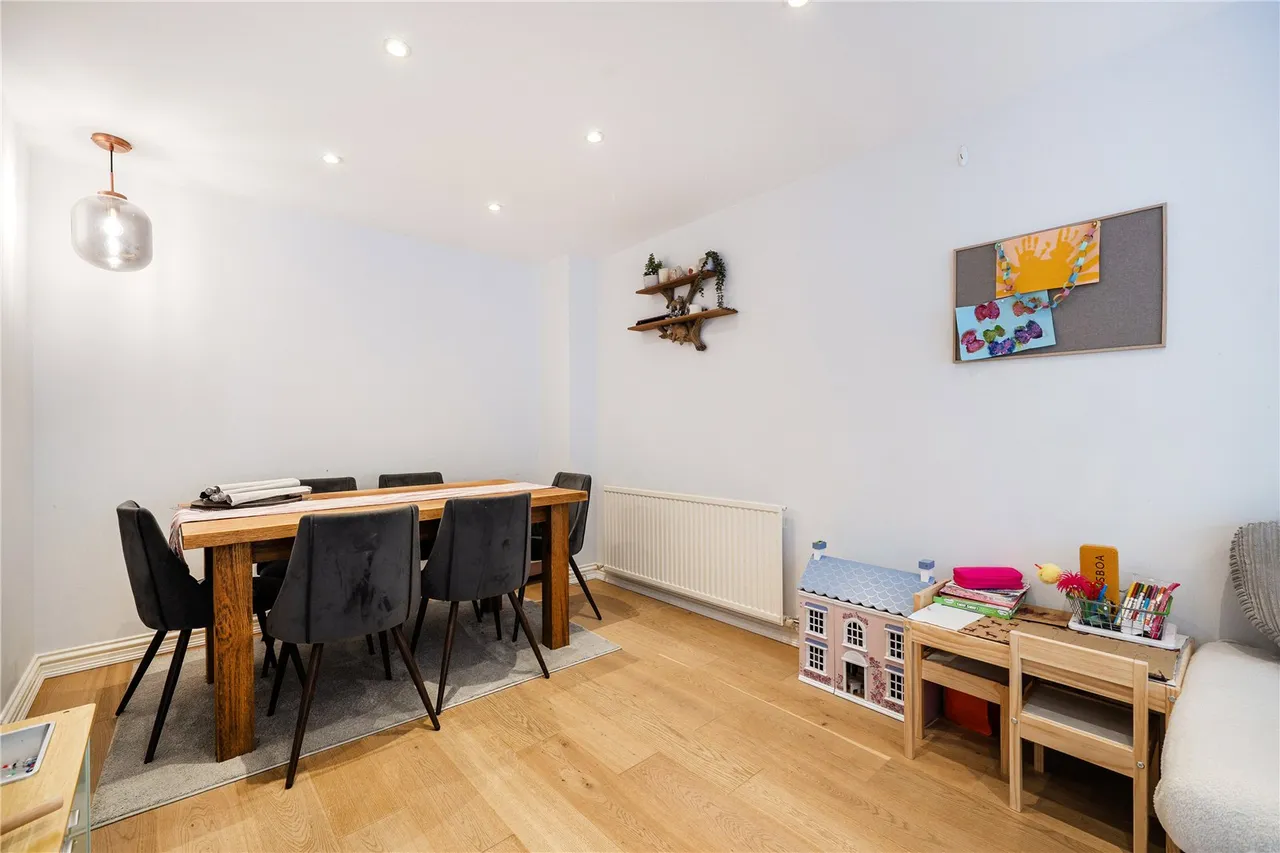 Rosewood Way, West End, GU24, photo 6