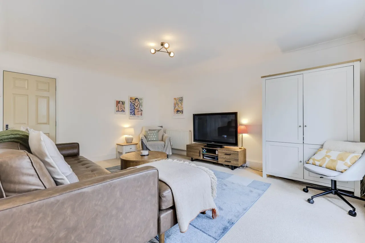 Low Lane, Horsforth, LS18, photo 6