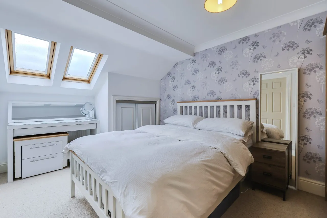 Low Lane, Horsforth, LS18, photo 8