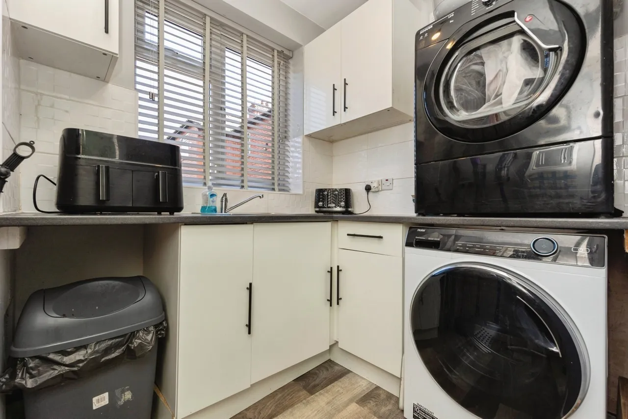 Aston Avenue, Manchester, Greater Manchester, M14, photo 9