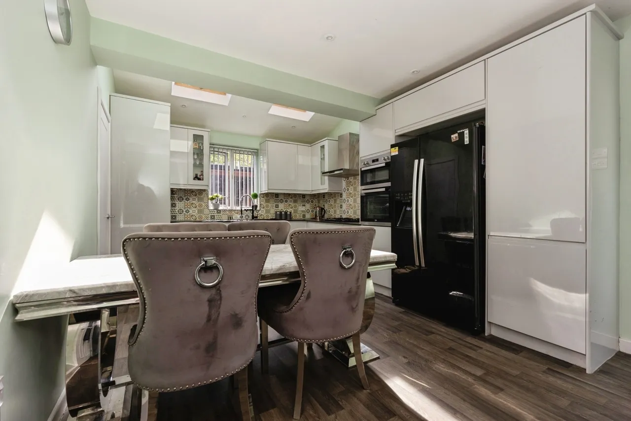 Aston Avenue, Manchester, Greater Manchester, M14, photo 5