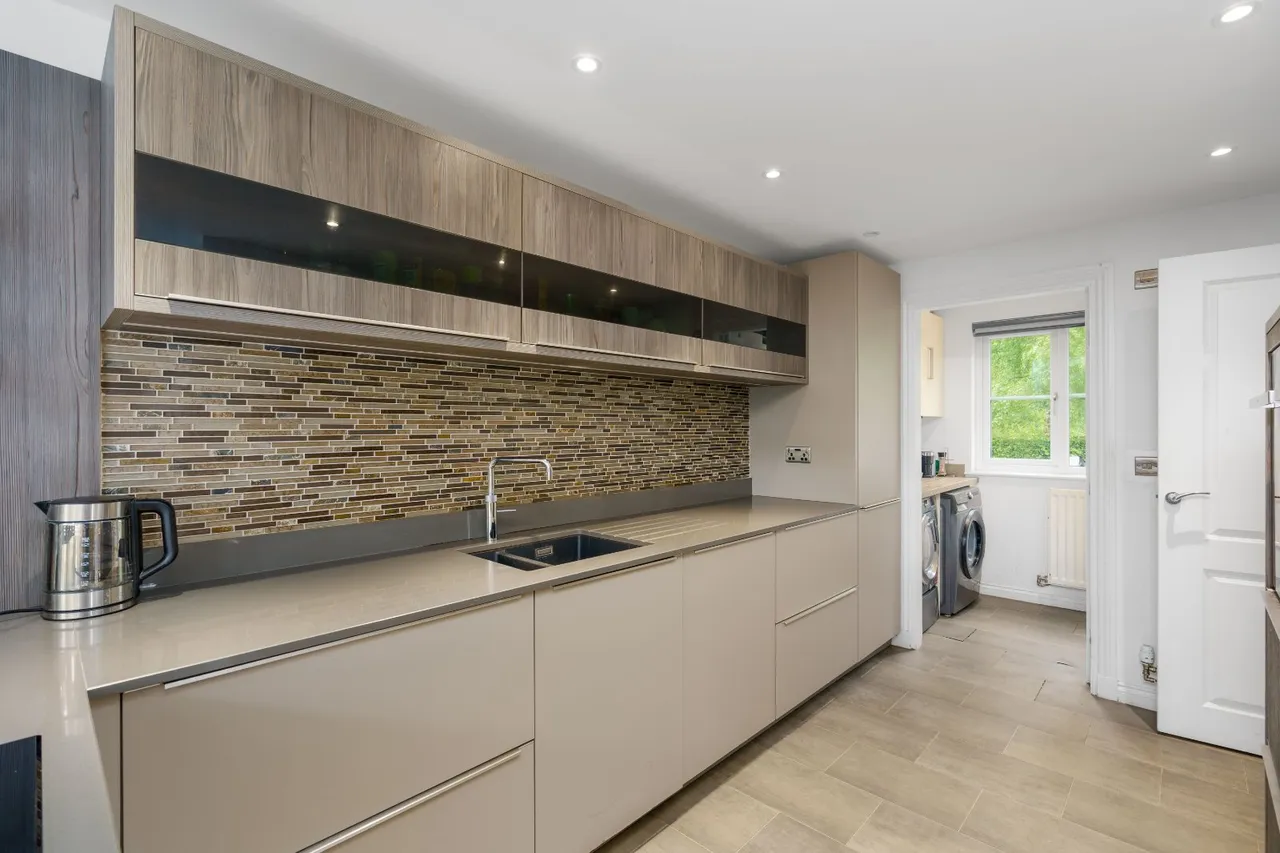 Dovecote Road, Strines, SK6, photo 6