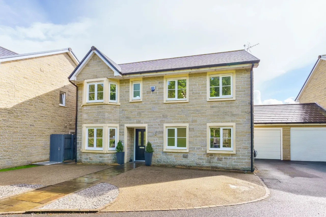 Dovecote Road, Strines, SK6, photo 27
