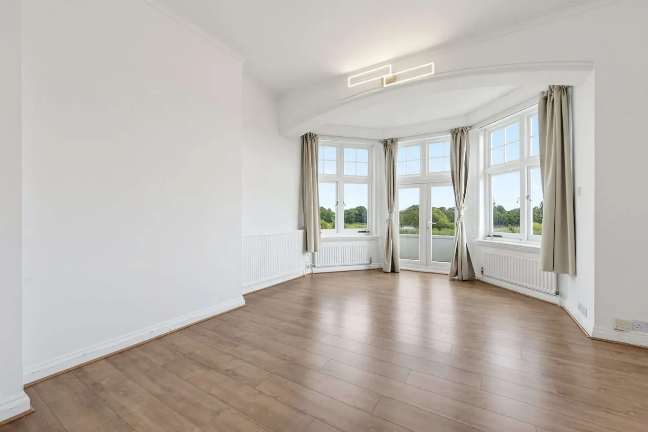 Chiswick Mall, London, W4, photo 13
