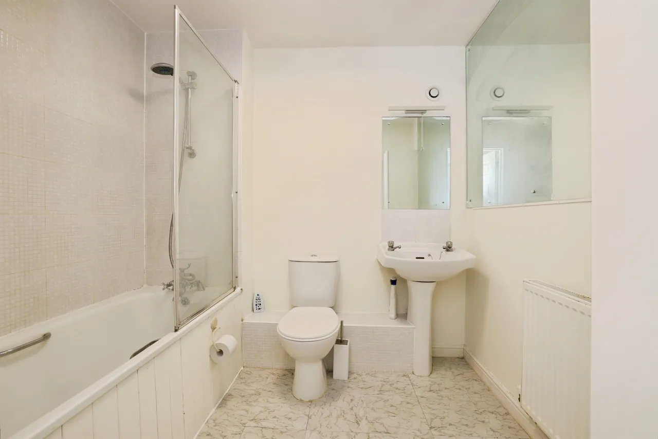 White Horse Way, Devizes, SN10, photo 11