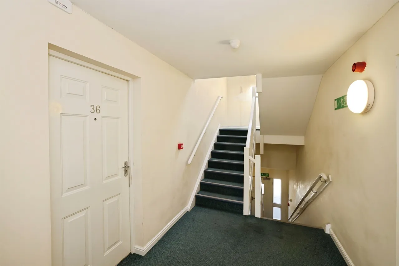 White Horse Way, Devizes, SN10, photo 2