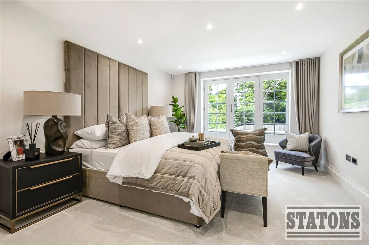 Cullinan Close, Cuffley, Hertfordshire, EN6 4FF, photo 9