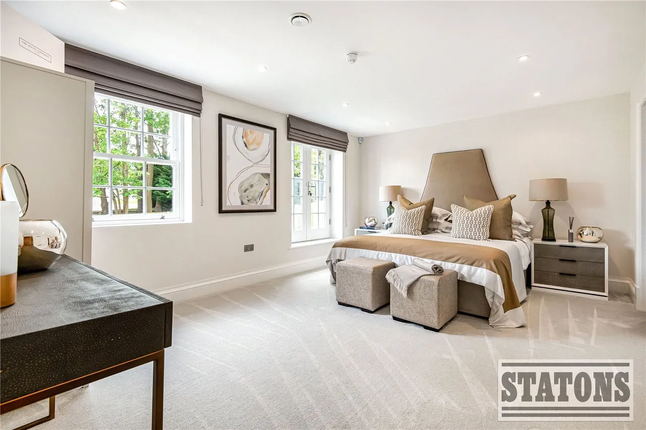 Cullinan Close, Cuffley, Hertfordshire, EN6 4FF, photo 12