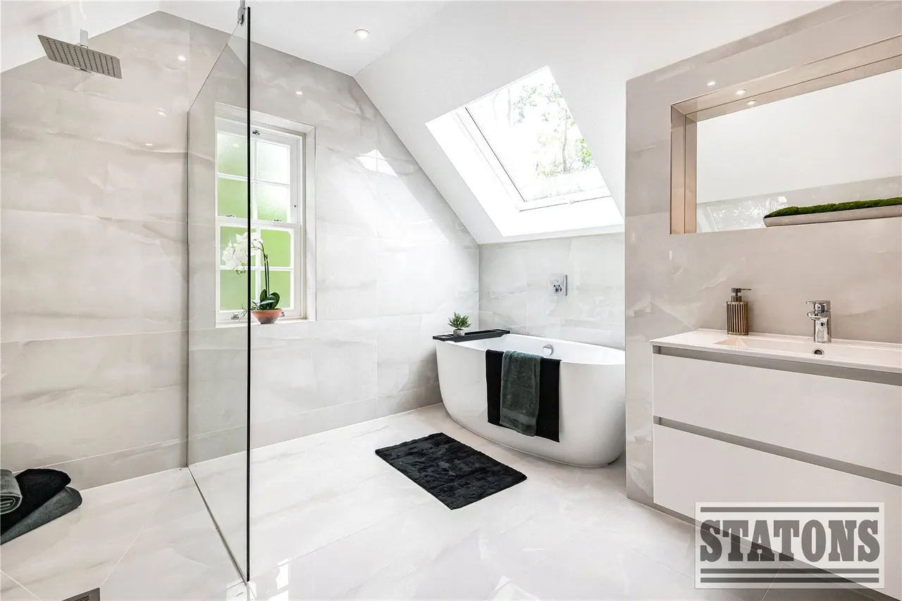 Cullinan Close, Cuffley, Hertfordshire, EN6 4FF, photo 18
