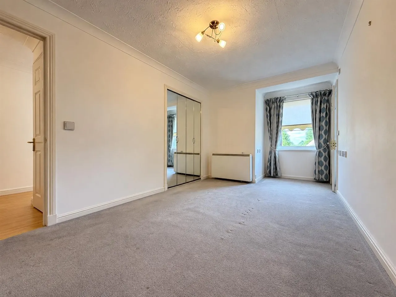 Blantyre Road, Bothwell, Bothwell Glasgow, G71 8PD, photo 6