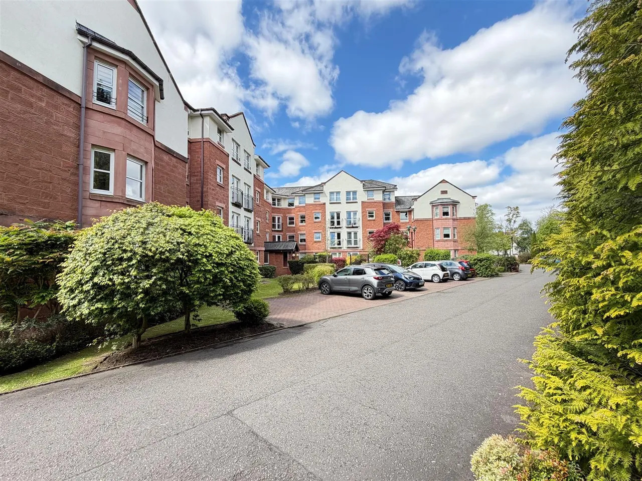 Blantyre Road, Bothwell, Bothwell Glasgow, G71 8PD, photo 13