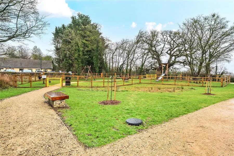 Severells Drive, Siddington, GL7, photo 10