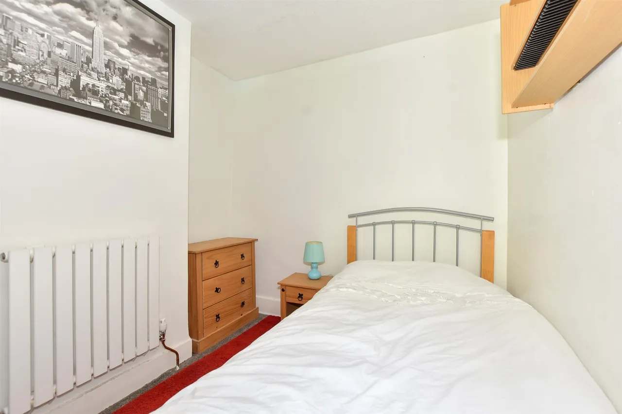 St. John's Street, Folkestone, CT20, photo 9