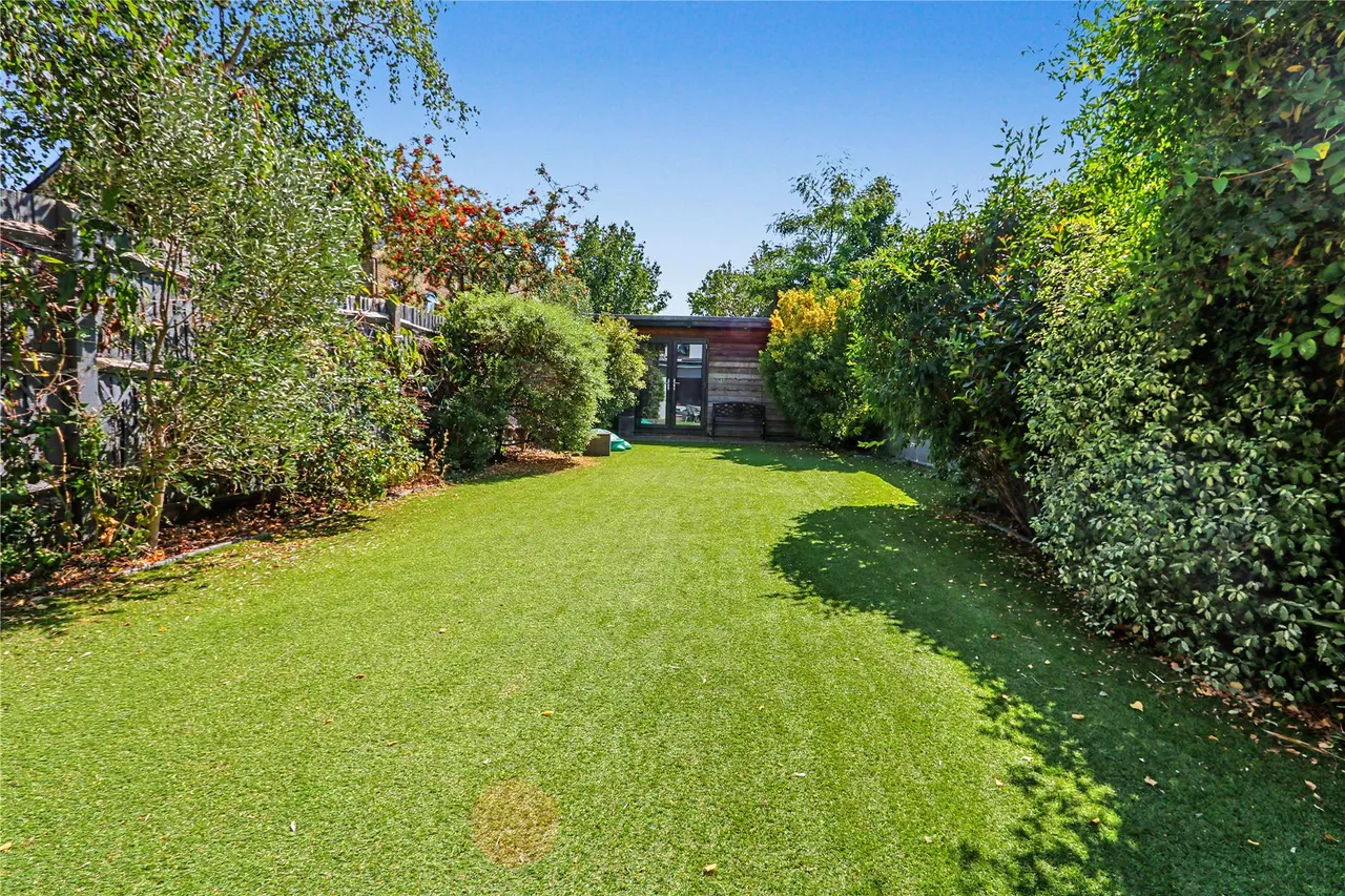 Tolworth Park Road, Surbiton, KT6, photo 13