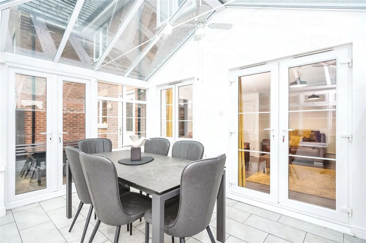 Union Square, Great Sankey, Warrington, WA5, photo 6
