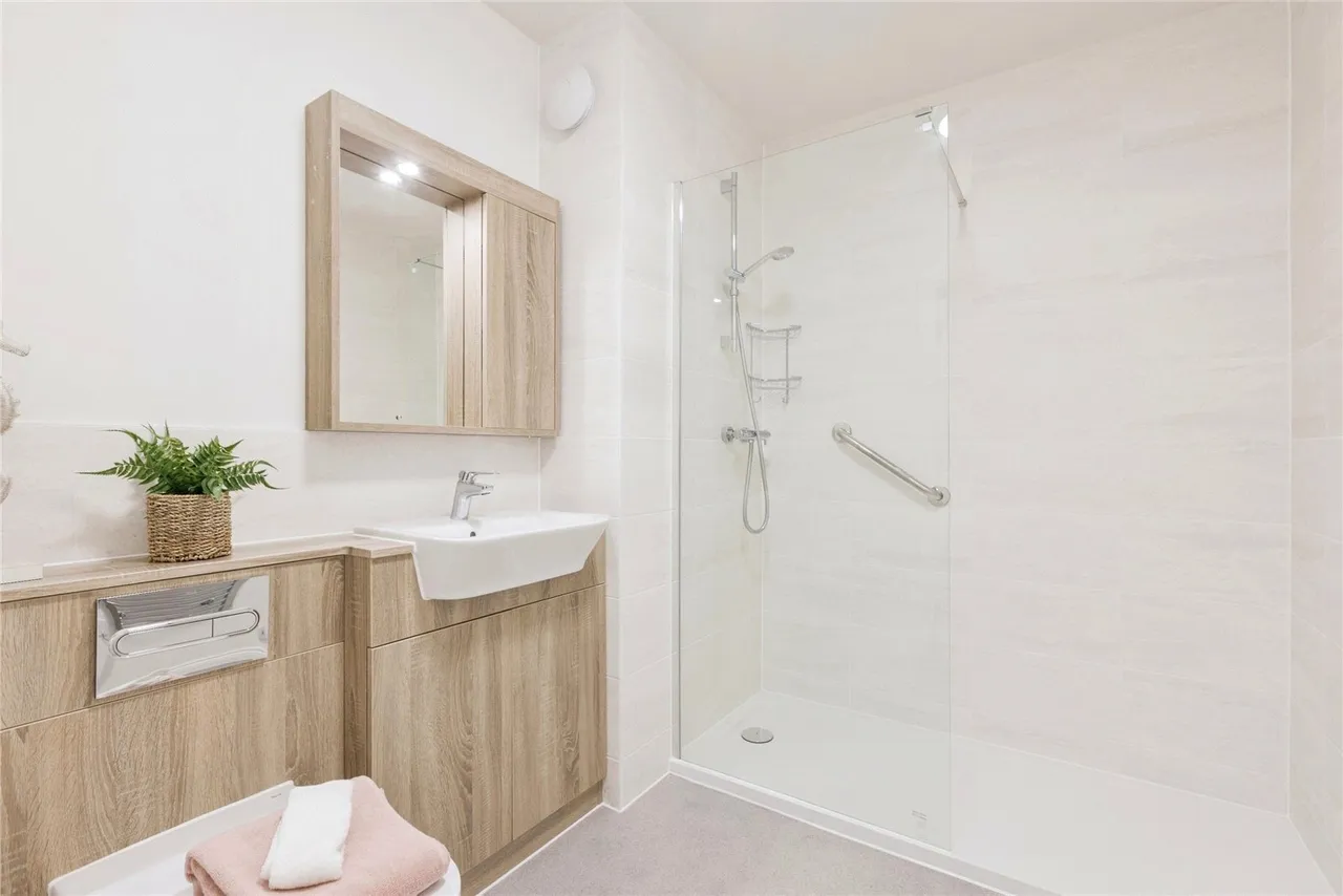 Birchwood Park Avenue, Swanley, BR8, photo 8