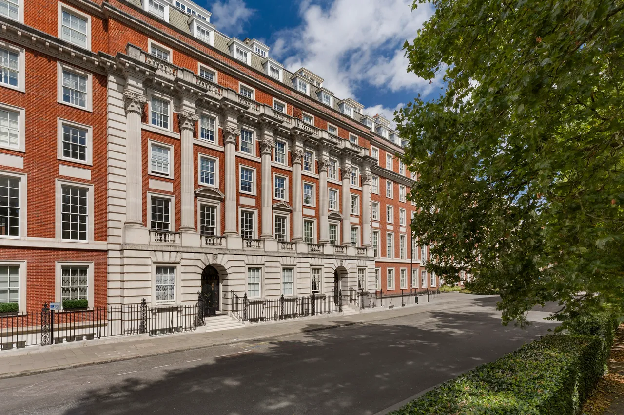 Grosvenor Square, Westminster, London, photo 9