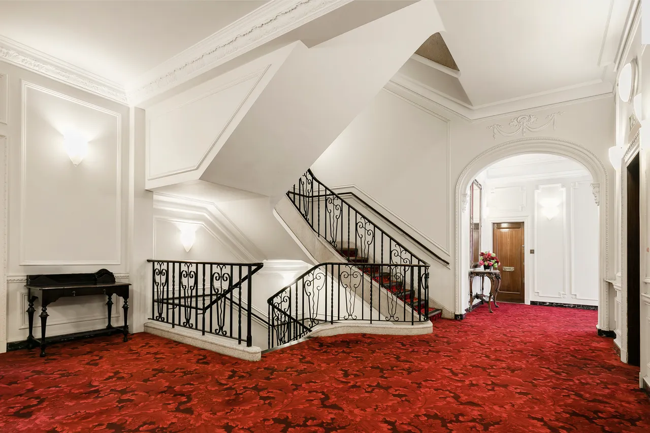 Grosvenor Square, Westminster, London, photo 8
