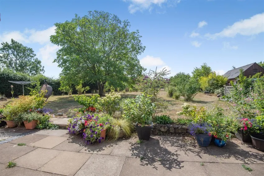 Ledbury Road Crescent, Staunton, photo 27