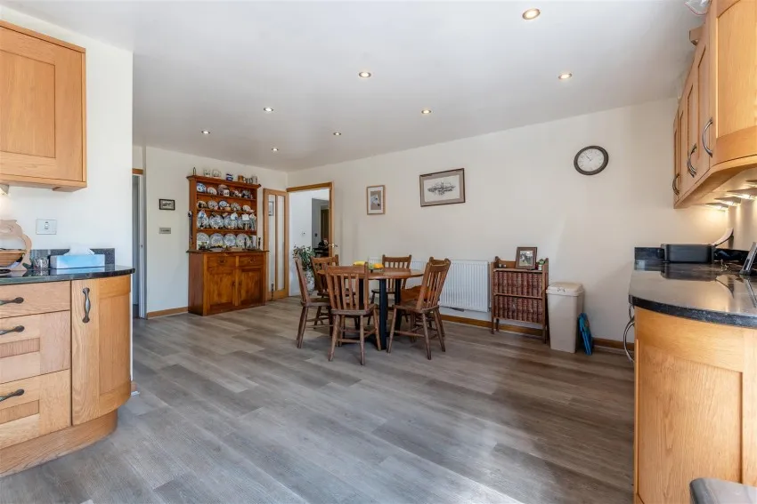 Ledbury Road Crescent, Staunton, photo 16