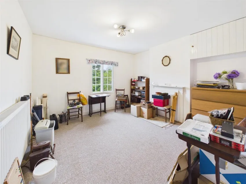 Ledbury Road Crescent, Staunton, photo 21