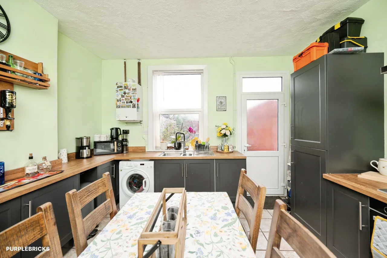 Lodgefield Road, Halesowen, B62, photo 8
