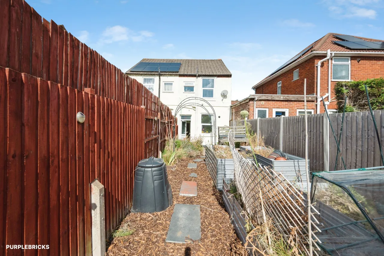 Lodgefield Road, Halesowen, B62, photo 22