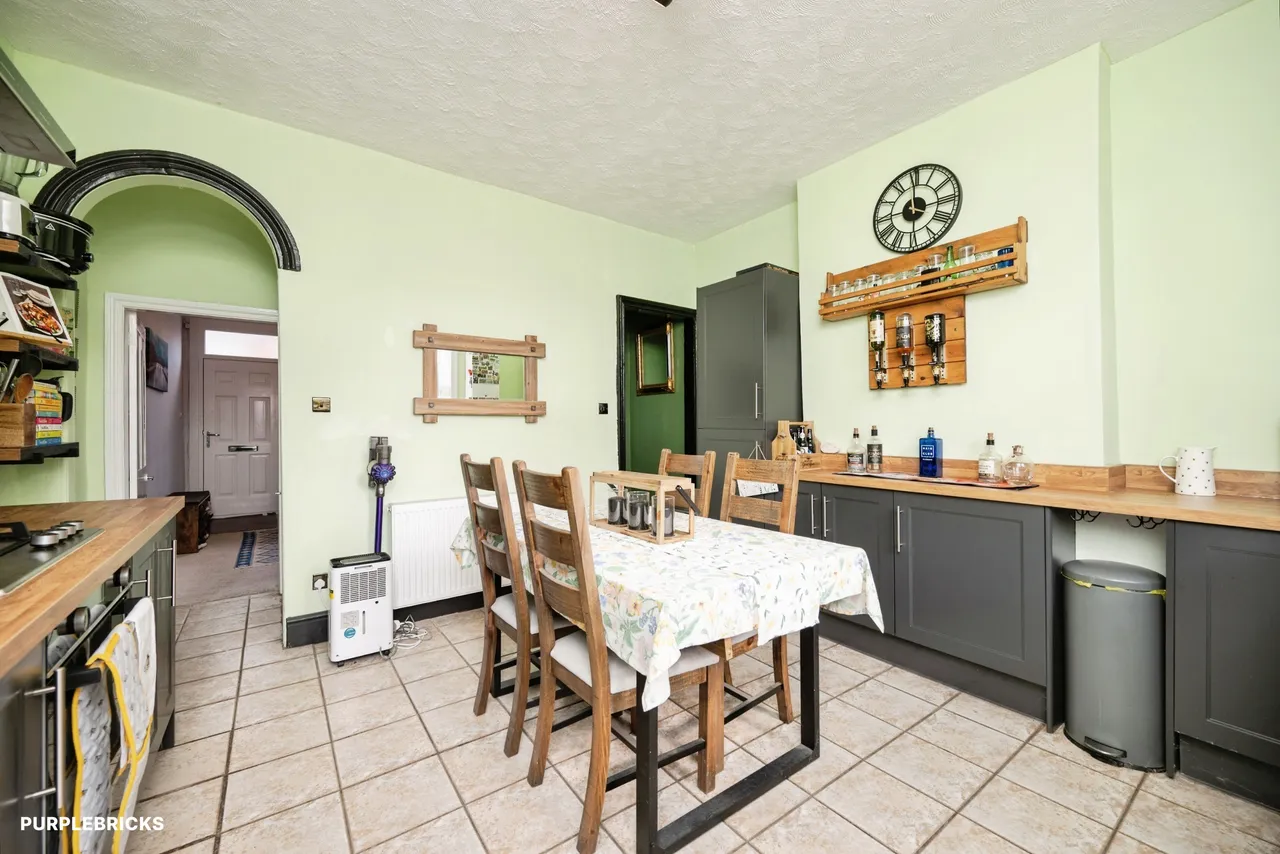 Lodgefield Road, Halesowen, B62, photo 3