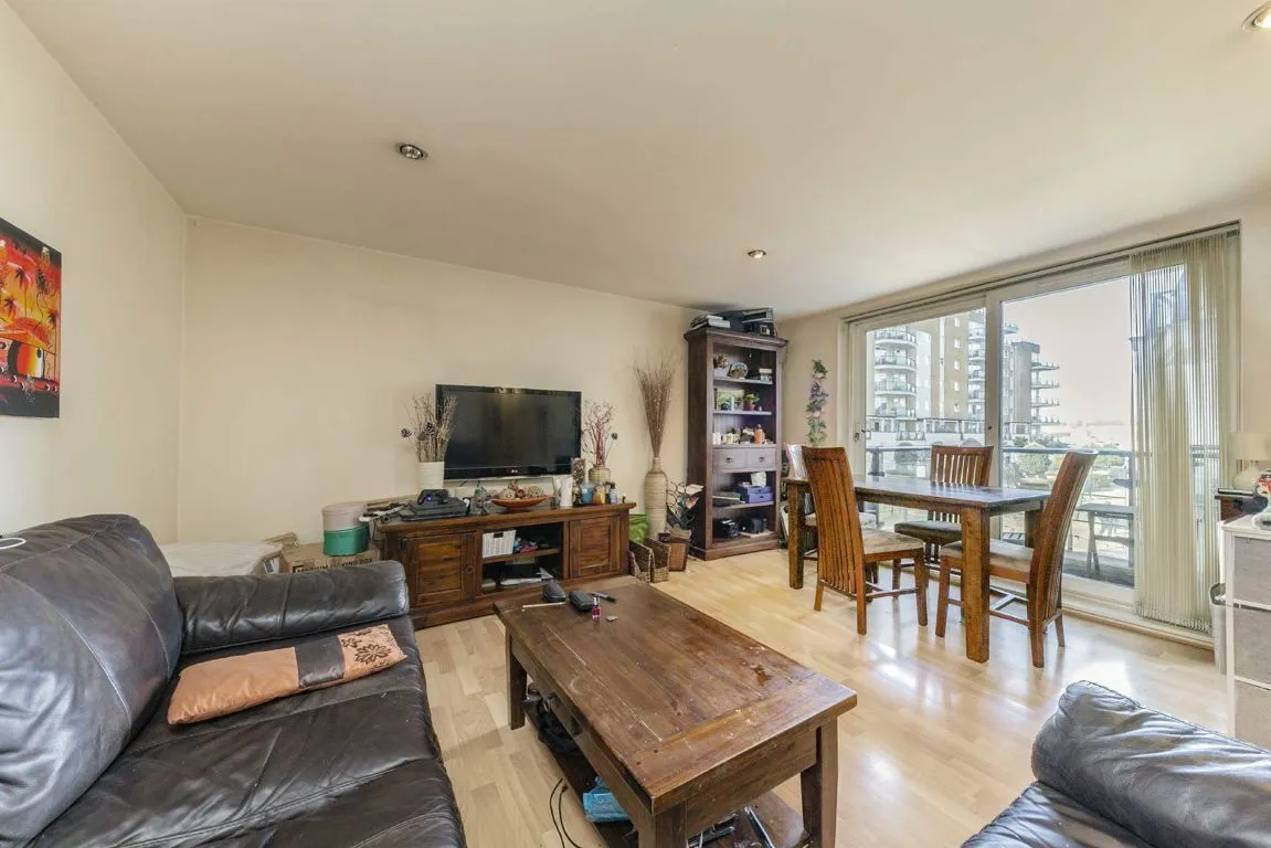 1 bed property for sale, Smugglers Way, SW18