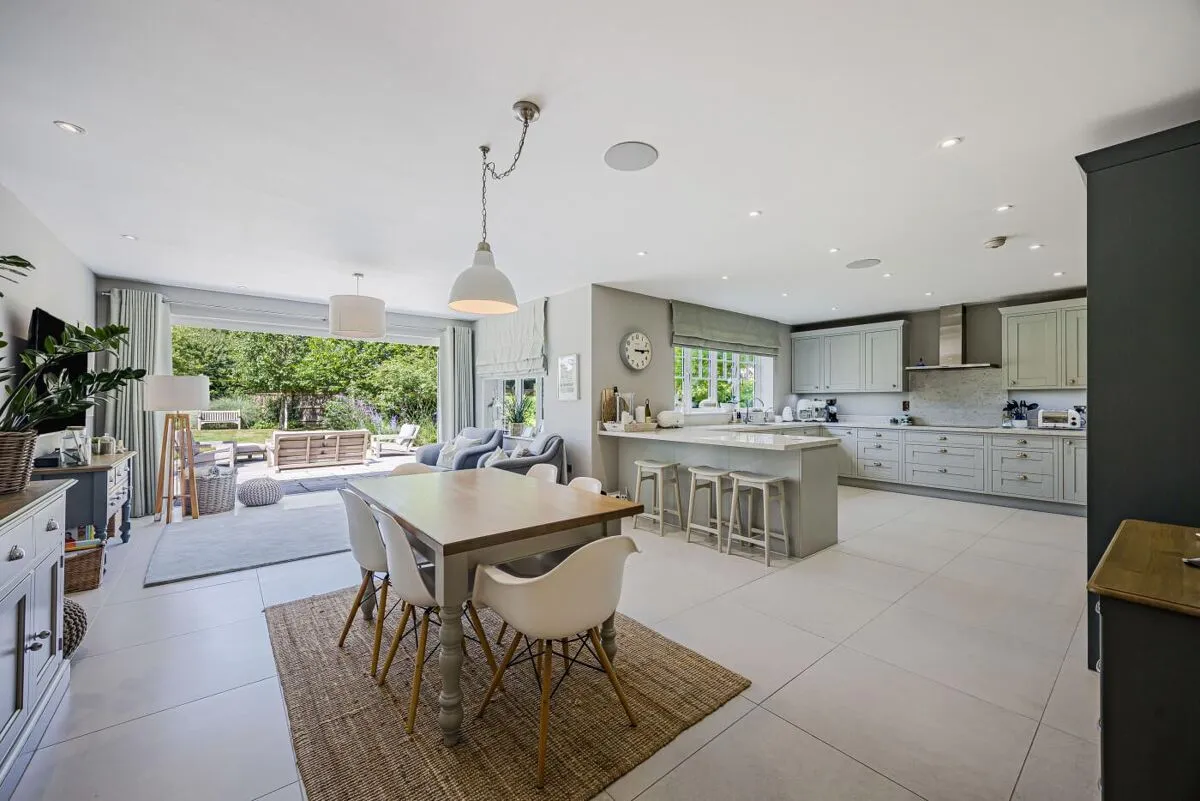 Kiln Hill, White Waltham, SL6, photo 2
