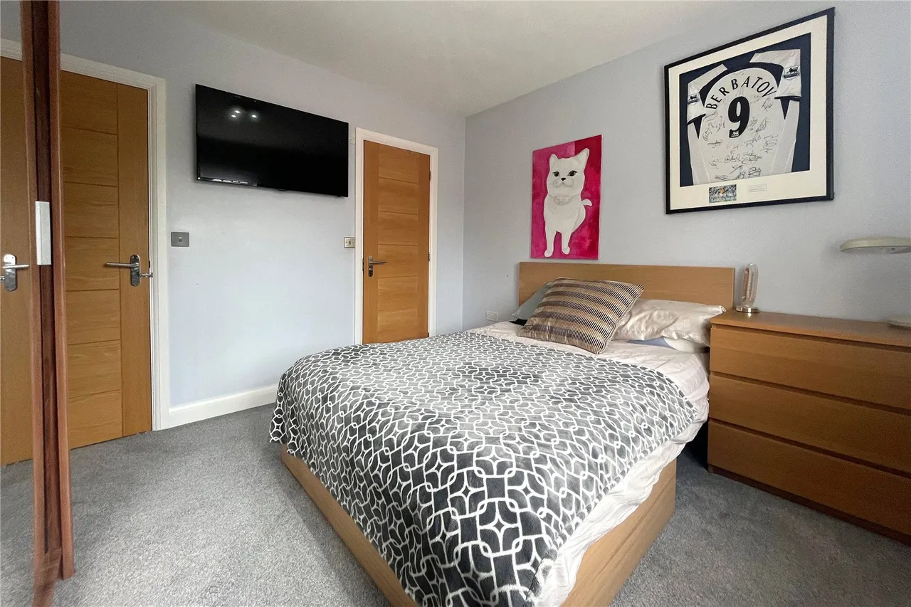 Cherry Place, Farnham, Surrey, GU9 9TH, photo 16