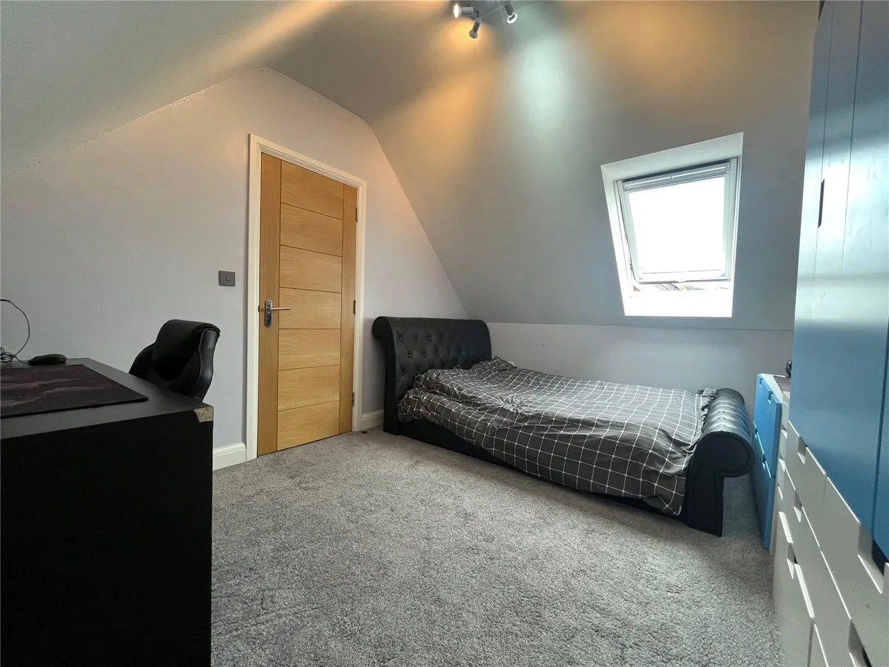 Cherry Place, Farnham, Surrey, GU9 9TH, photo 9