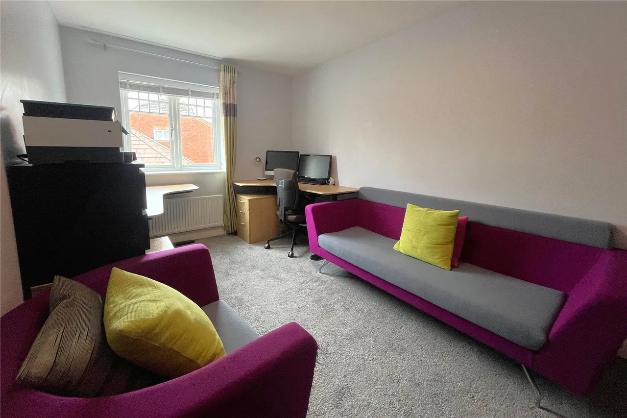 Cherry Place, Farnham, Surrey, GU9 9TH, photo 17