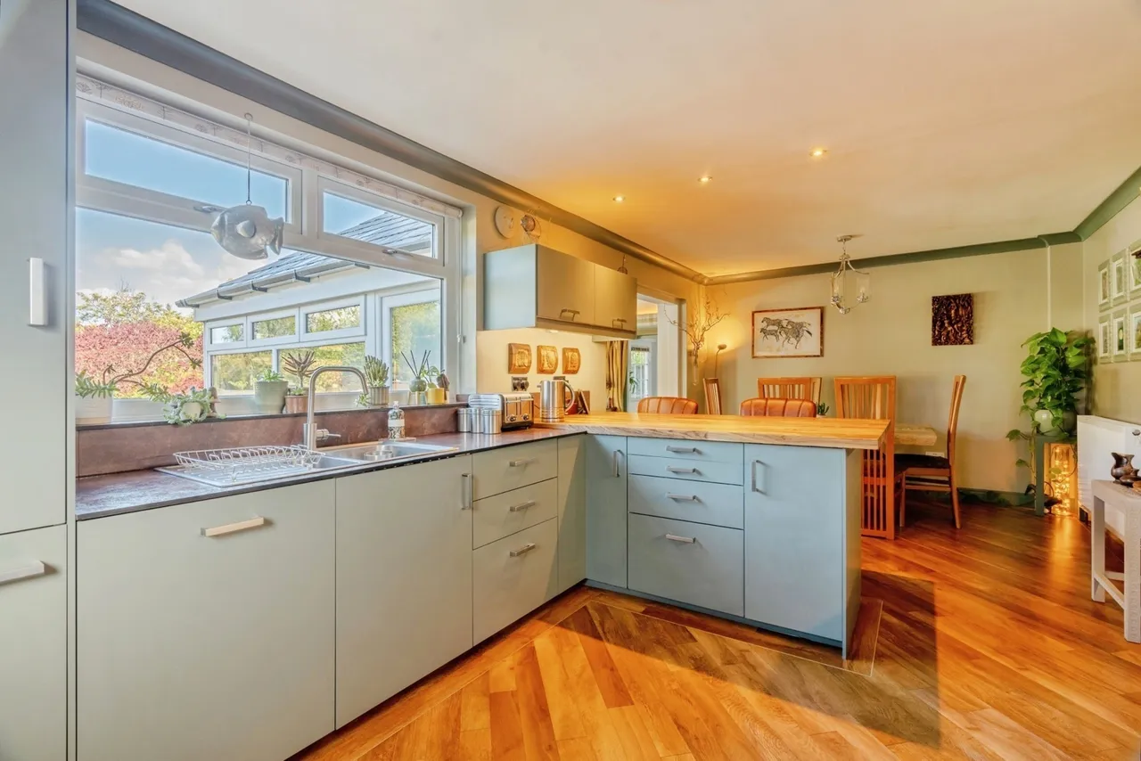 Longroyd Road, Earby, Barnoldswick, Lancashire, BB18, photo 5
