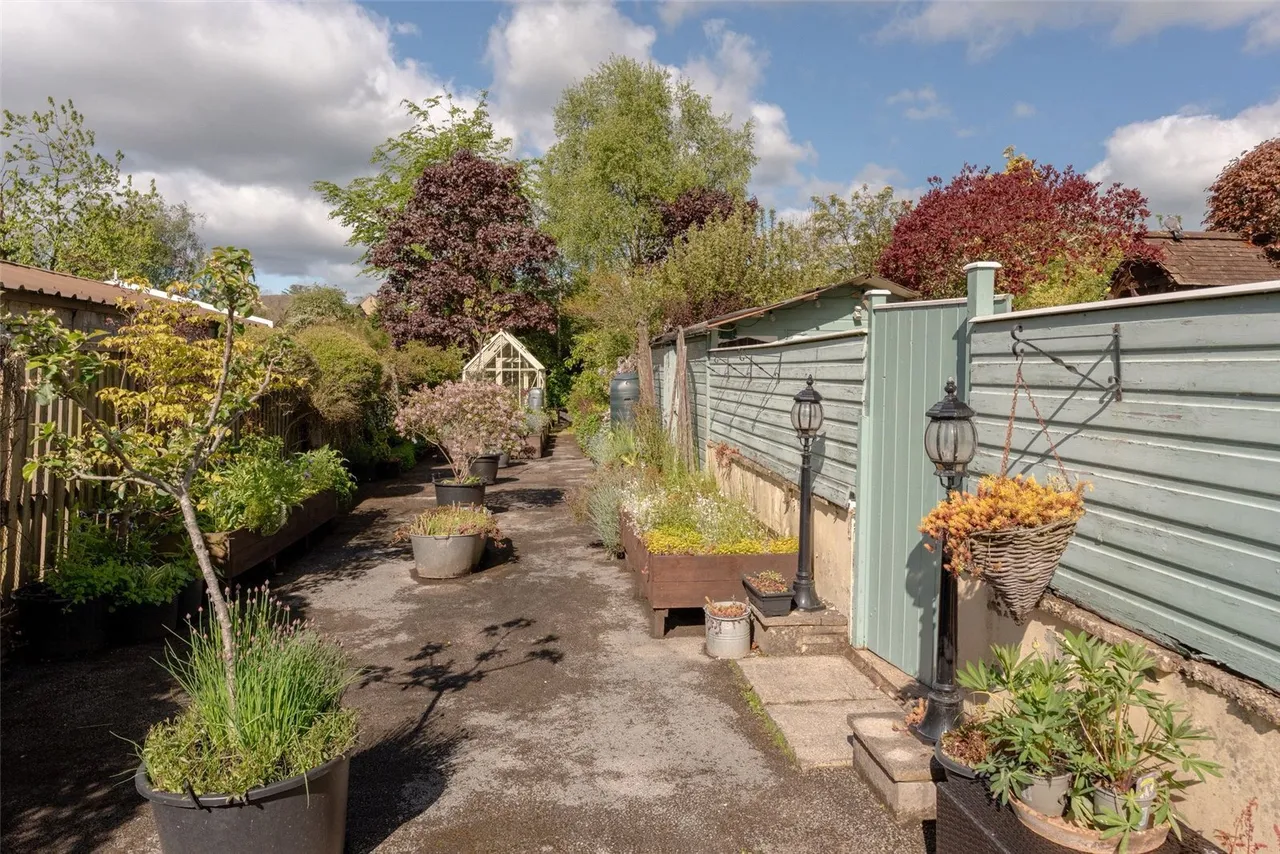 Longroyd Road, Earby, Barnoldswick, Lancashire, BB18, photo 35