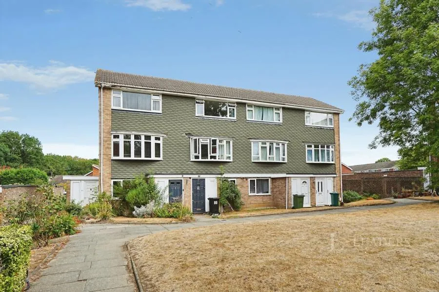 2 bed flat to rent, Clareville Road, Orpington, BR5