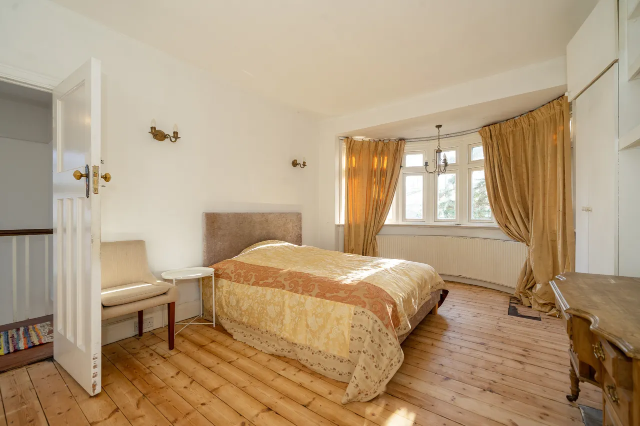 Burlington Lane, London, W4, photo 10