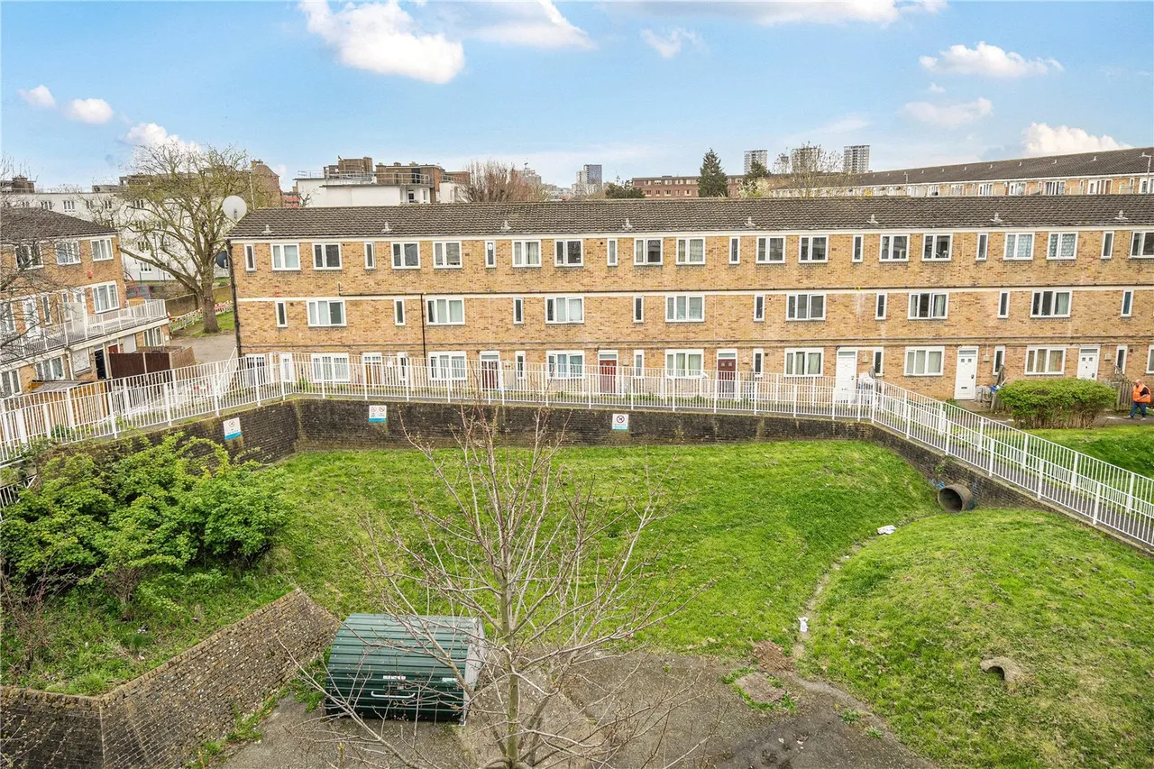 Amina Way, London, SE16, photo 21
