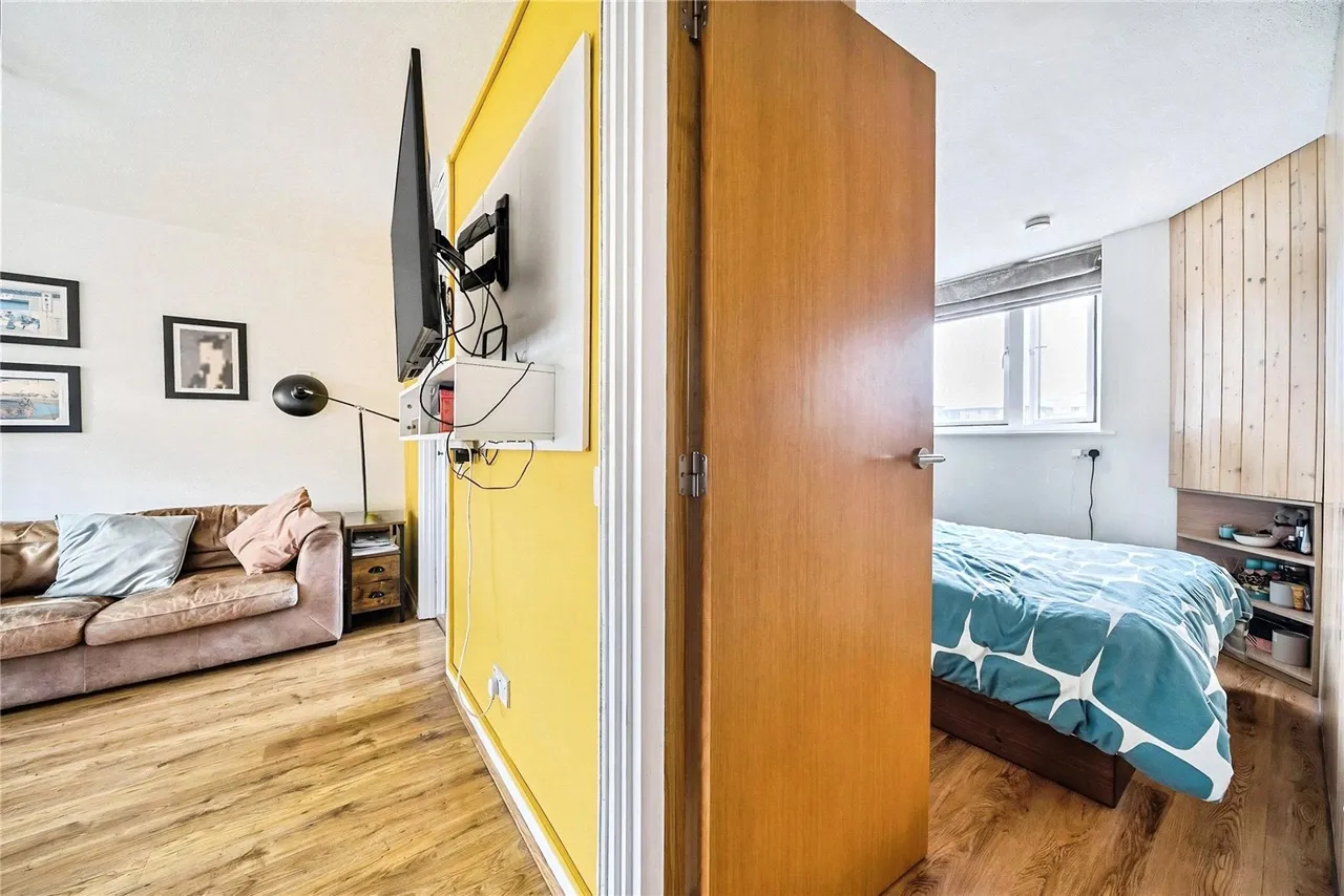 Amina Way, London, SE16, photo 14